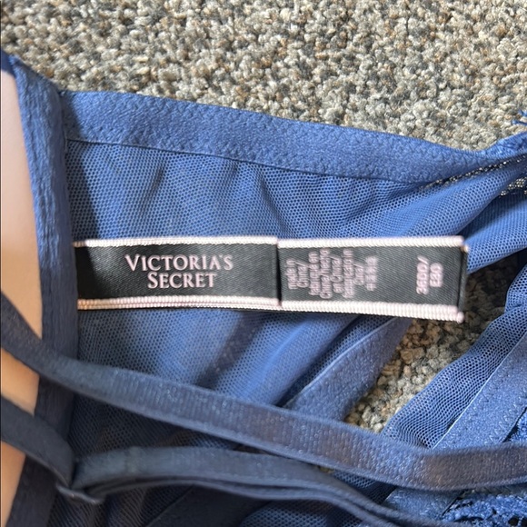 Victoria's Secret Blue Lace Bra - Picture 5 of 6